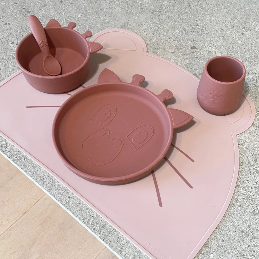 nuuroo Geschirrset Lykke Giraffe 4-teilig, Mahogany