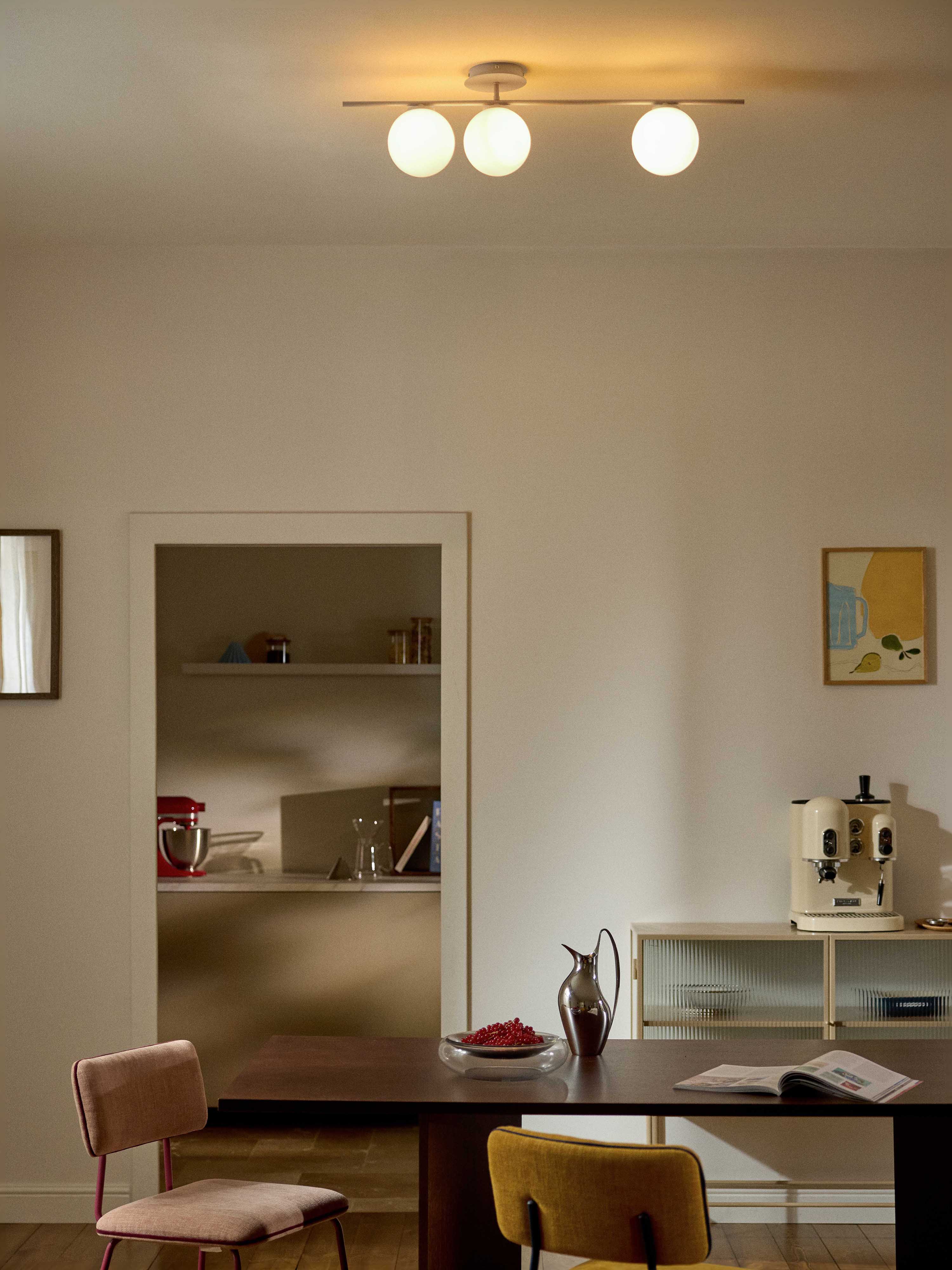 Plafondlamp Atlanta van opaalglas