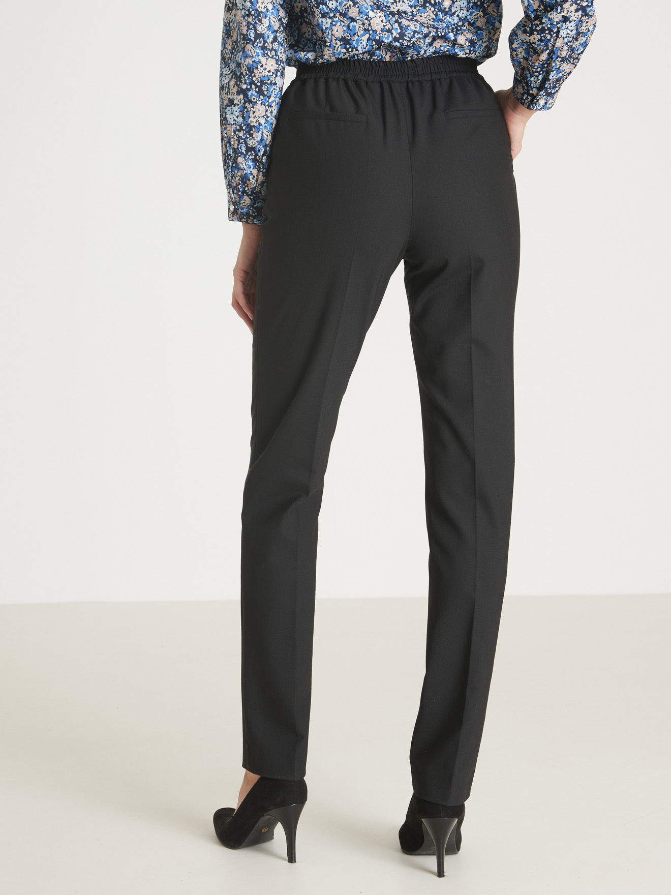 Pantalon élastiqué en tissu chaud