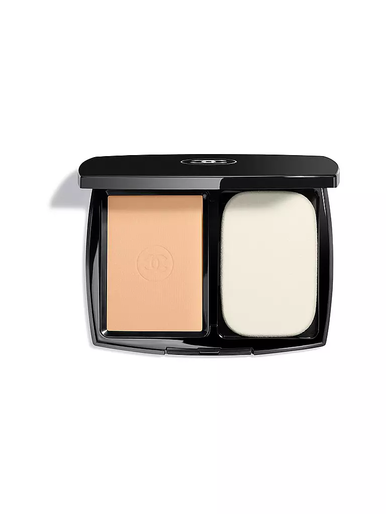 CHANEL  KOMPAKT-MAKE-UP FÜR HÖCHSTE PERFEKTION. EXTREM LANGANHALTEND. HOHER TRAGEKOMFORT. 13G beige