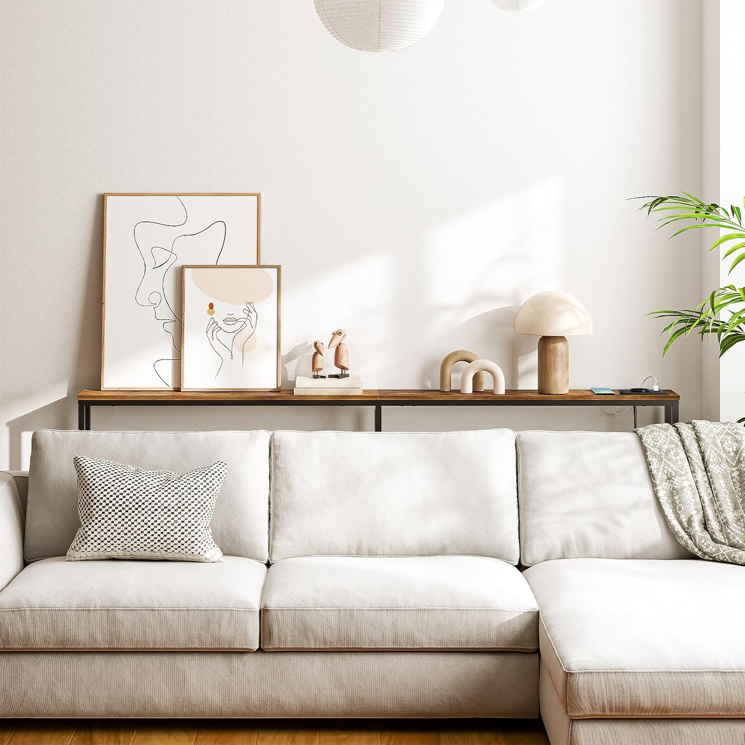 HOOBRO Schmaler Konsolentisch mit Steckdosenleiste, Konsolentisch mit Ladestation, schmaler Sofatisch, Konsole hinter dem Sofa, für Eingangsbereich, Flur, Rustikales Braun und Schwarz EBF205CXG01