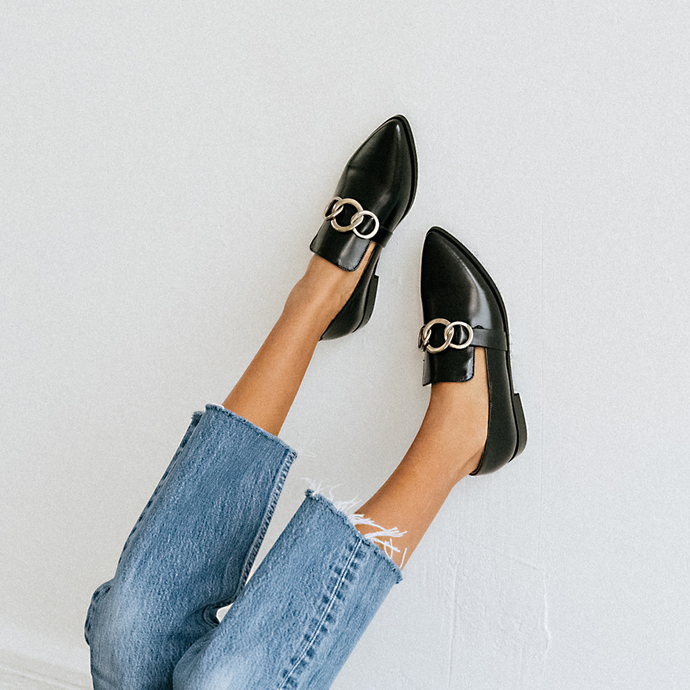 Mocassins à boucles  en cuir noir
