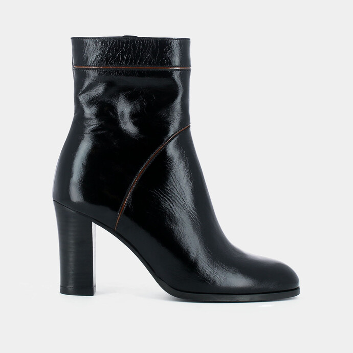 Bottines à talons hauts  en cuir vieilli noir