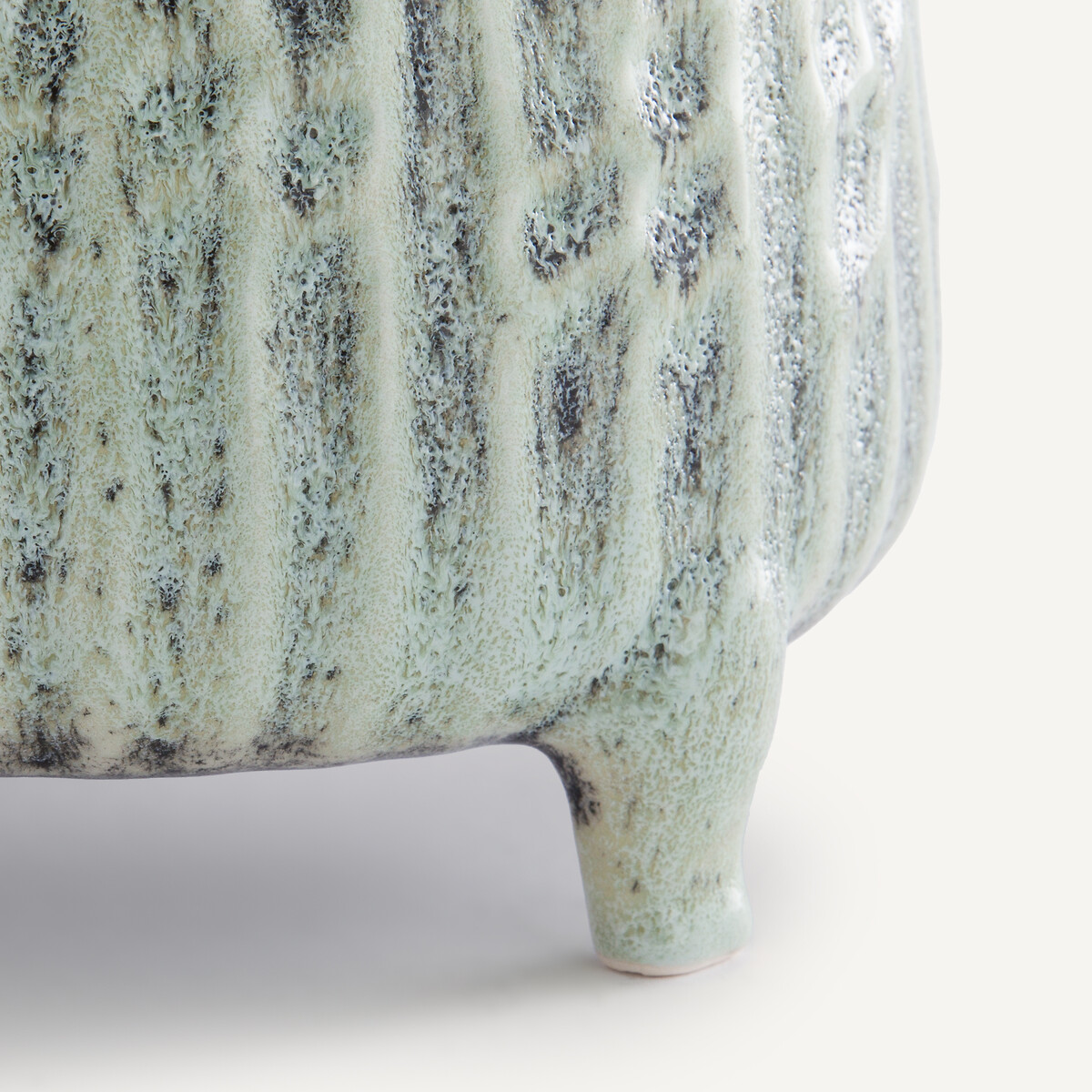 AM.PM<br>Vaso de cerâmica, 12,5 cm de altura, Zira