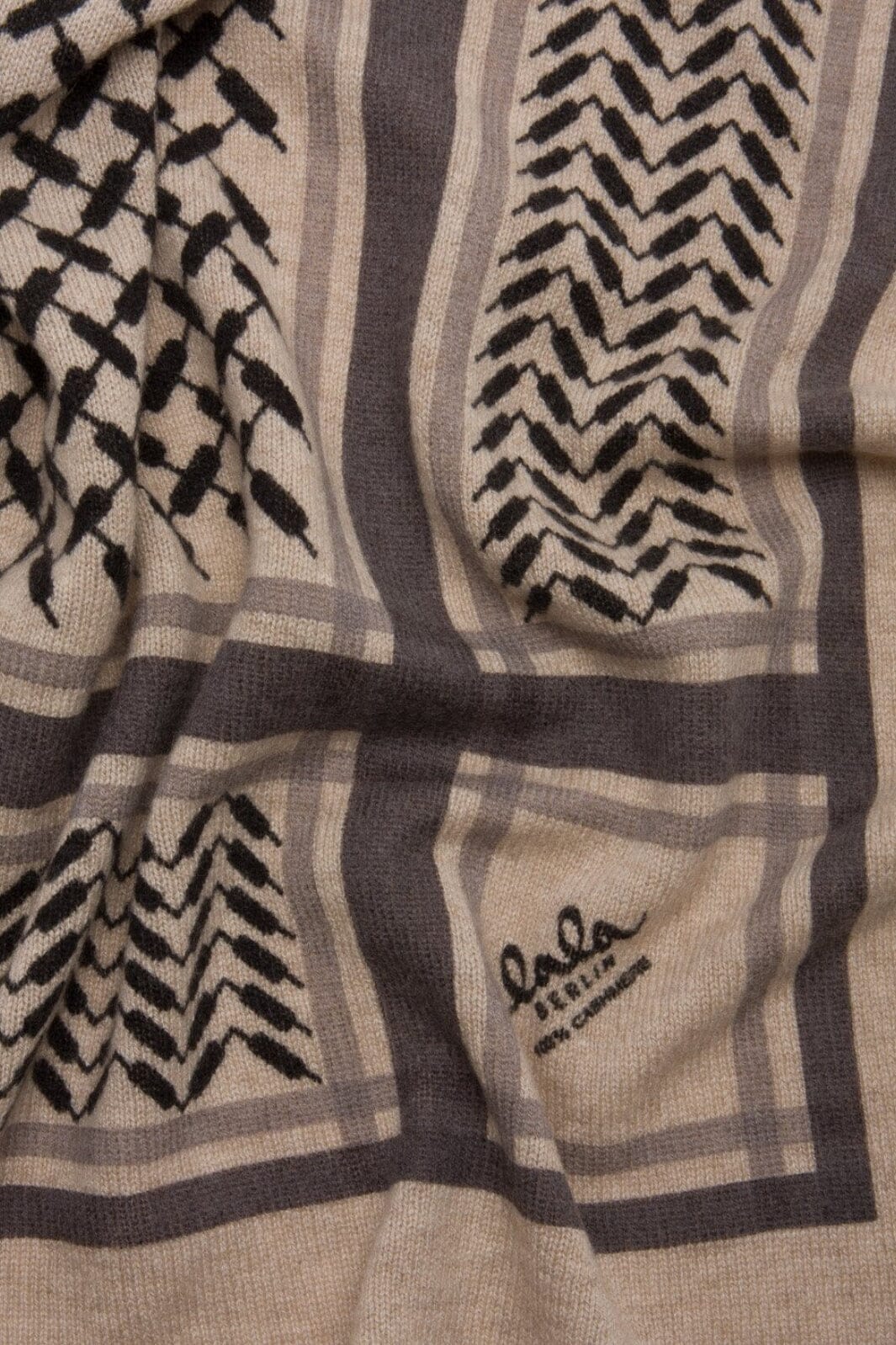 Lala Berlin Triangle Trinity Classic M dune beige