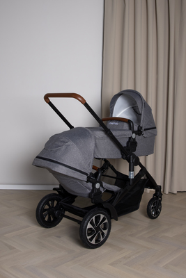 Beemoo Maxi 4 Twin Søskenvogn Inkl. Søskensete & Cybex Aton B2 Babybilstol & Base, Grey/Volcano Black