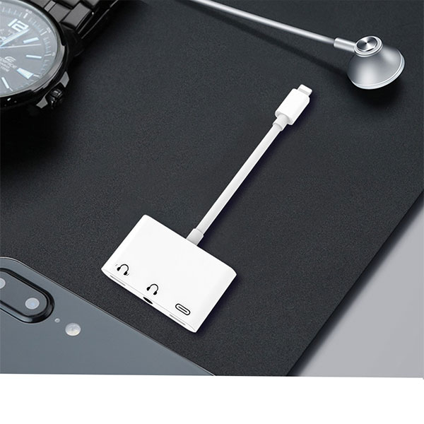 (11cm) Lightning auf Dual 3.5mm   Lightning Audio Musik Kopfhörer mit Lade Adapter Splitter - Weiss