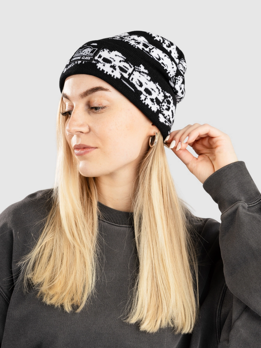 Lurking Class Skull Stripes Beanie black