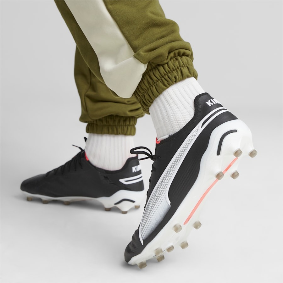 King Ultimate FG/AG PUMA Black/PUMA White/Fire Orchid