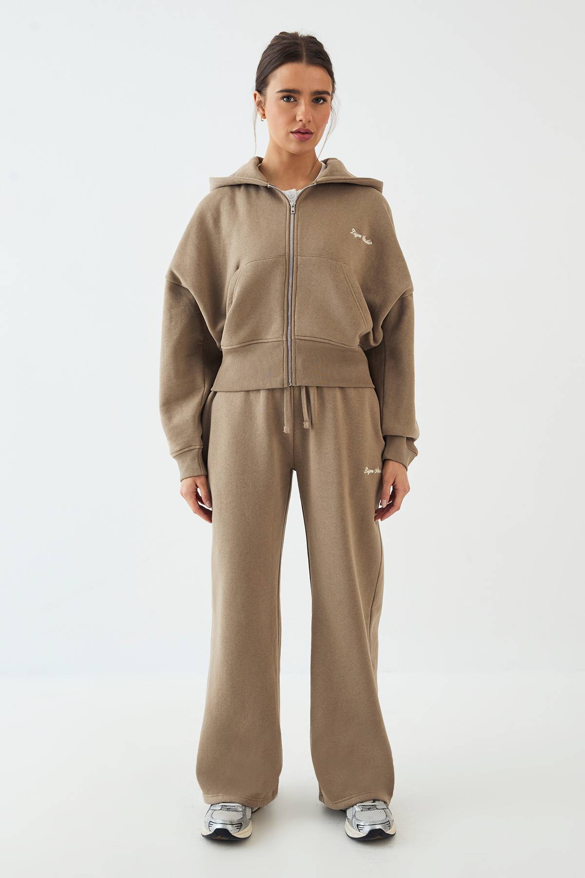 Survêtement DSGN Studio à Casynthétiqueche Zippé Crop Boxy avec Ourlet Profond