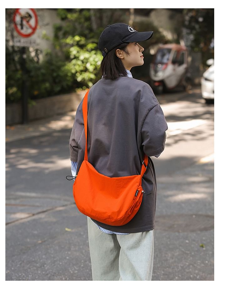 Hikuozy - Effen nylon crossbodytas