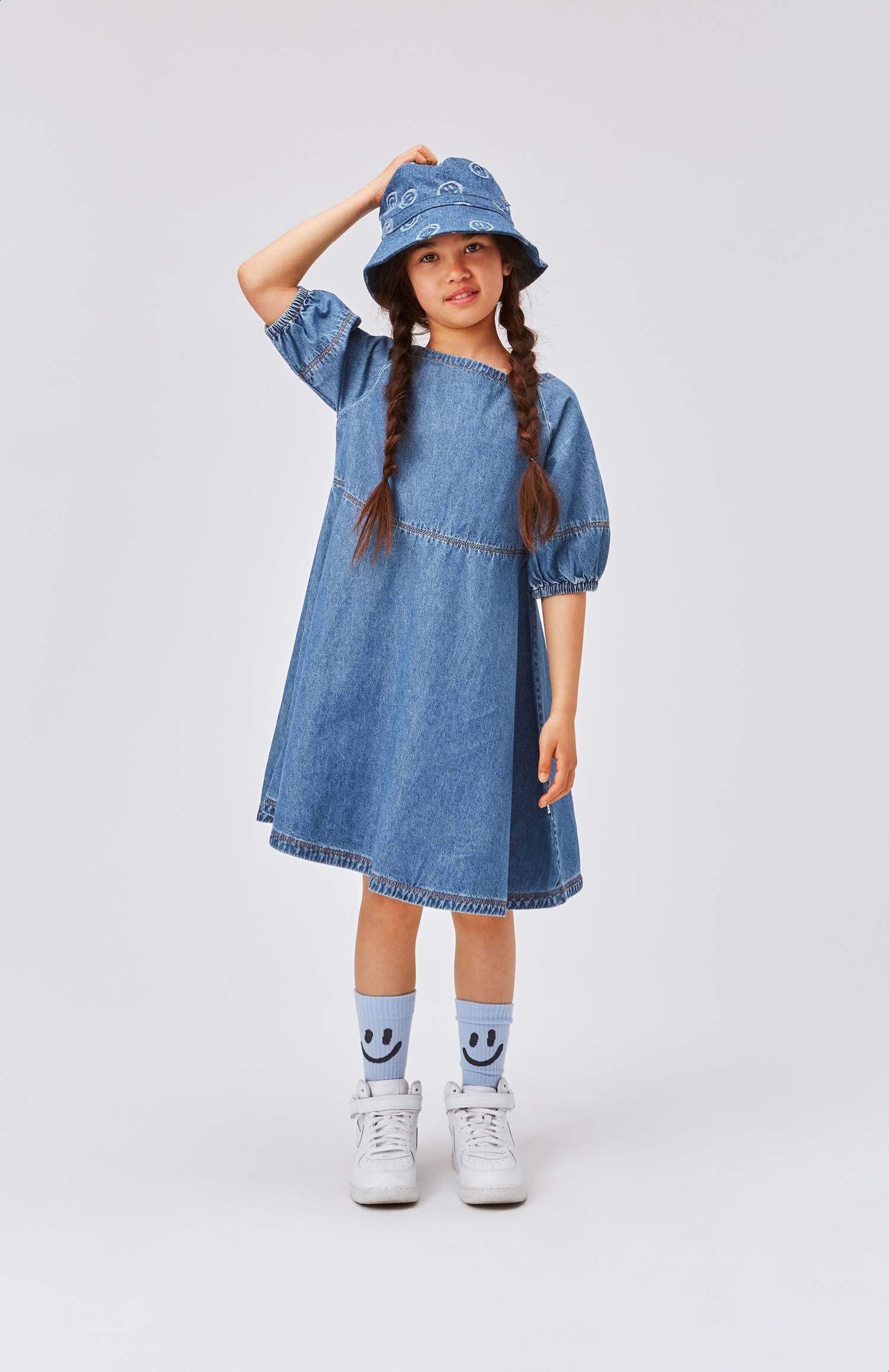 Claira - Washed Chambrey