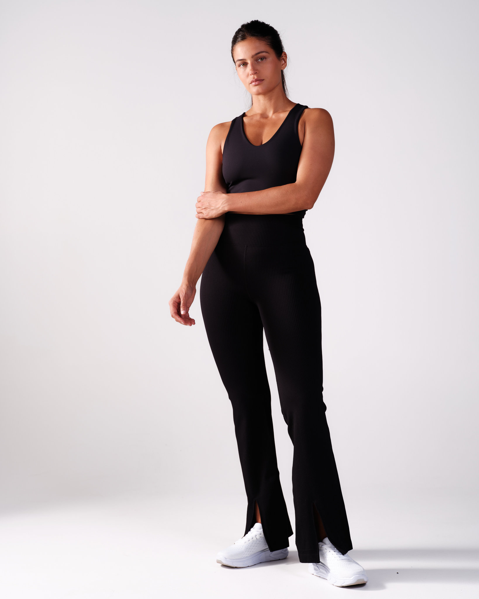 LEVITY Rib Flare Slit Tights Black