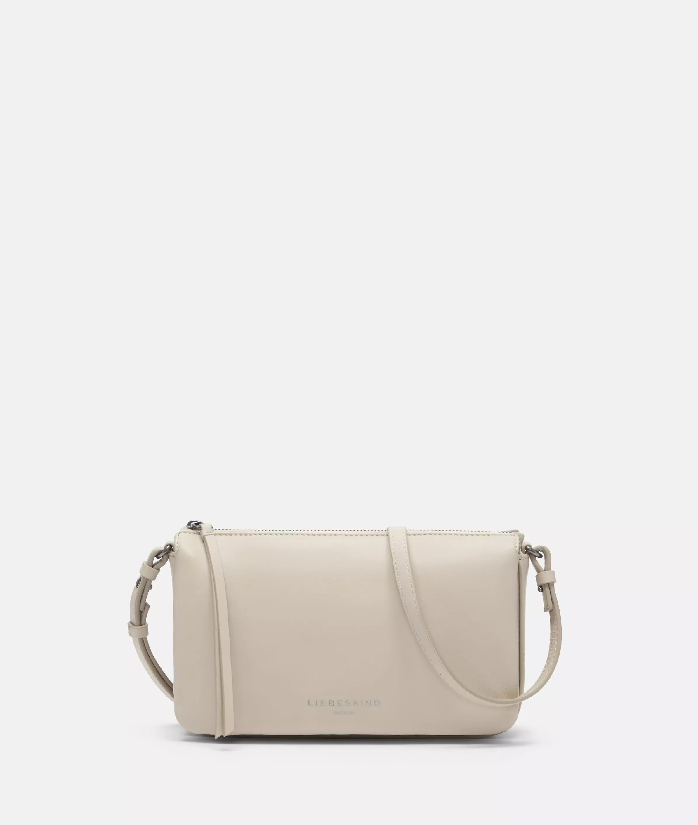 Crossbody Handy crossbody bag made from soft sheepskin