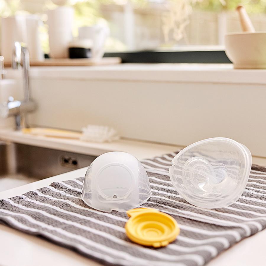 Medela Hands-Free Breast Shield 24mm