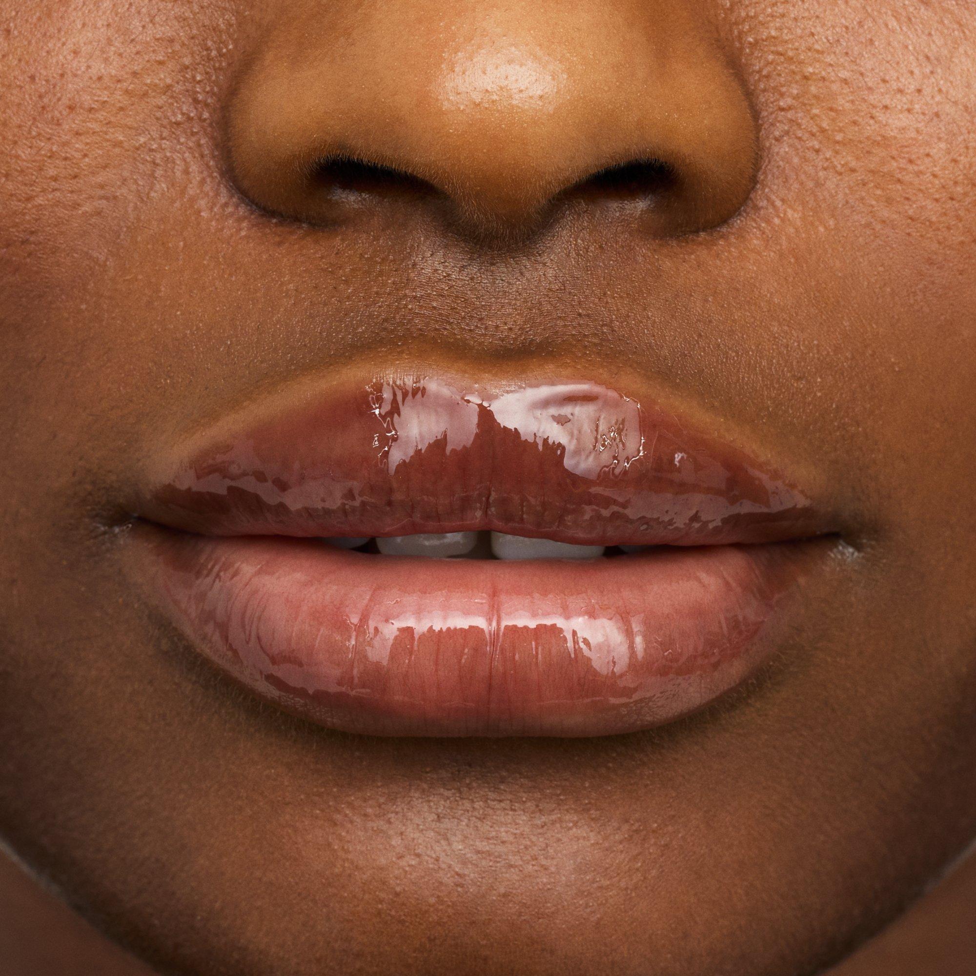 hydra kiss LIP OIL