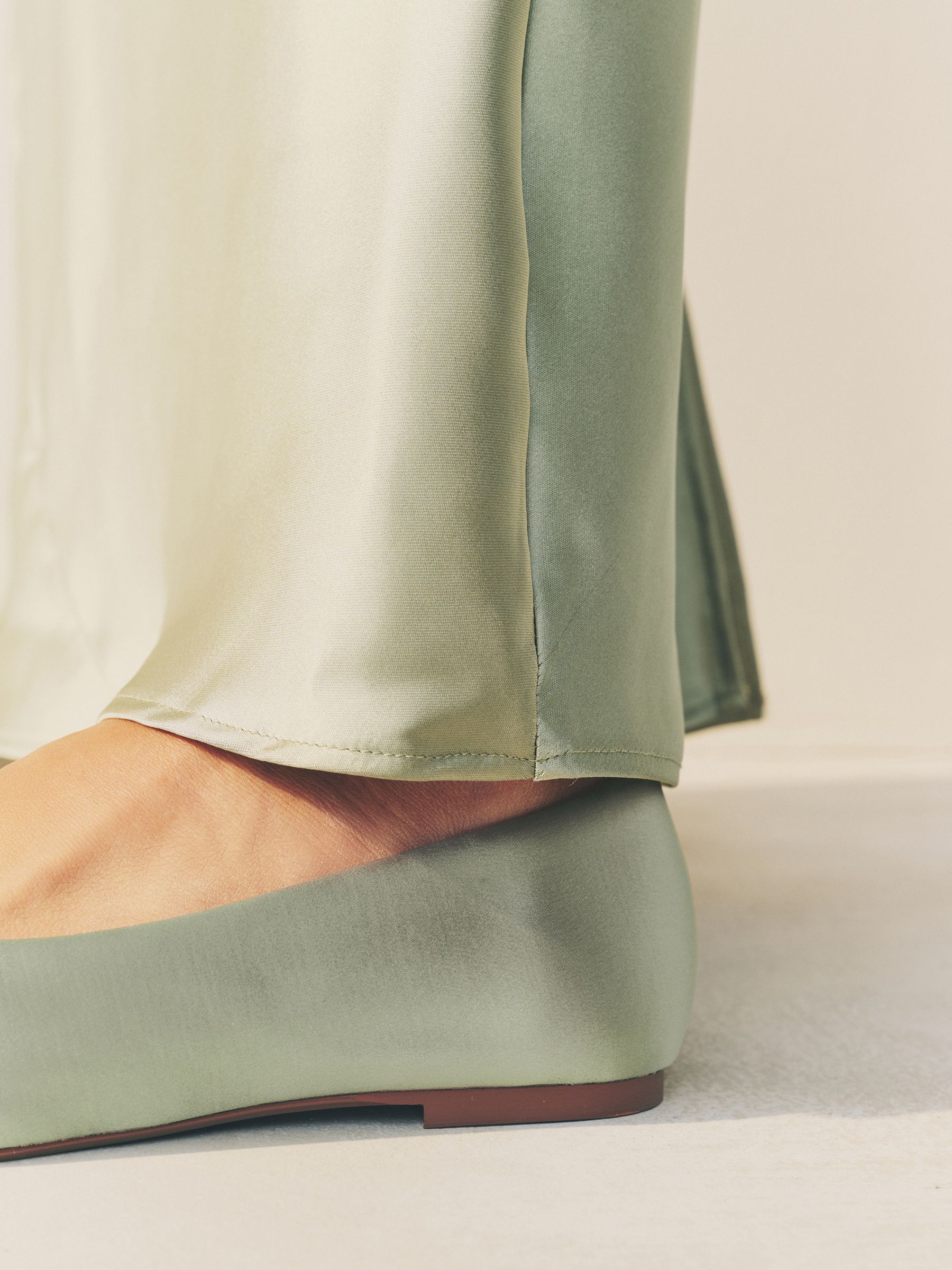 Grijs-groen - Bridesmaid Pearl Effect Bow Detail Ballerinas