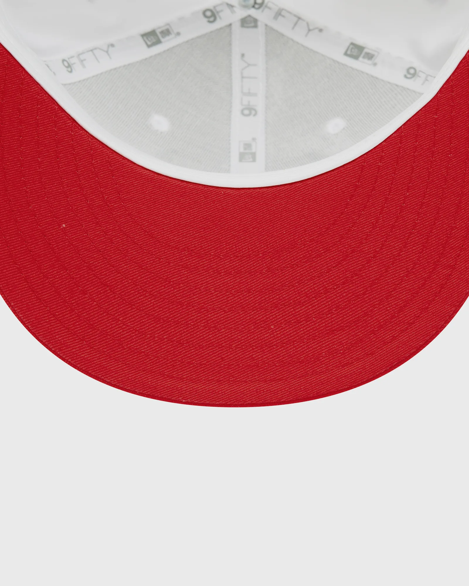 New Era White Crown Patches 9Fifty Chicago Bulls