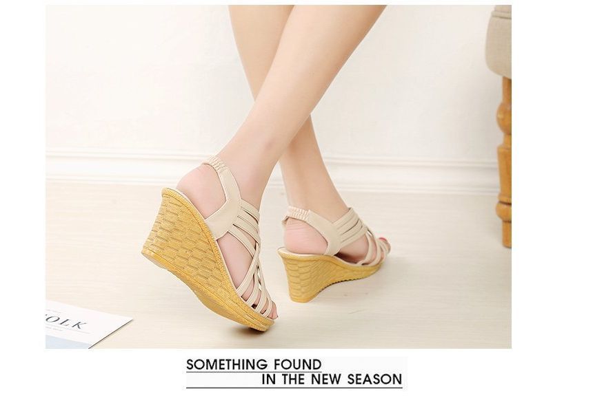 Vindler - Sandalen met bandjes en sleehak