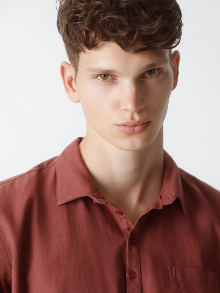 Camisa polo com bolso - Bordô