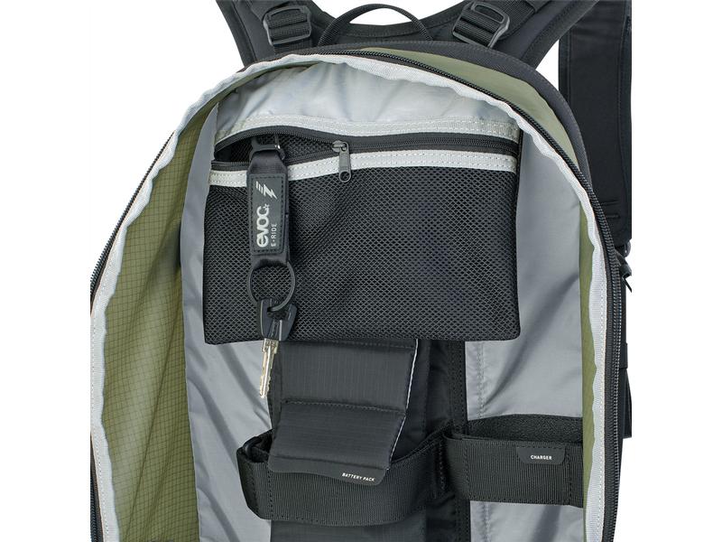 evoc Rucksack FR Tour E-Ride 30 l, Dark/Olive/Black Protector-Rucksack für E-Bikes