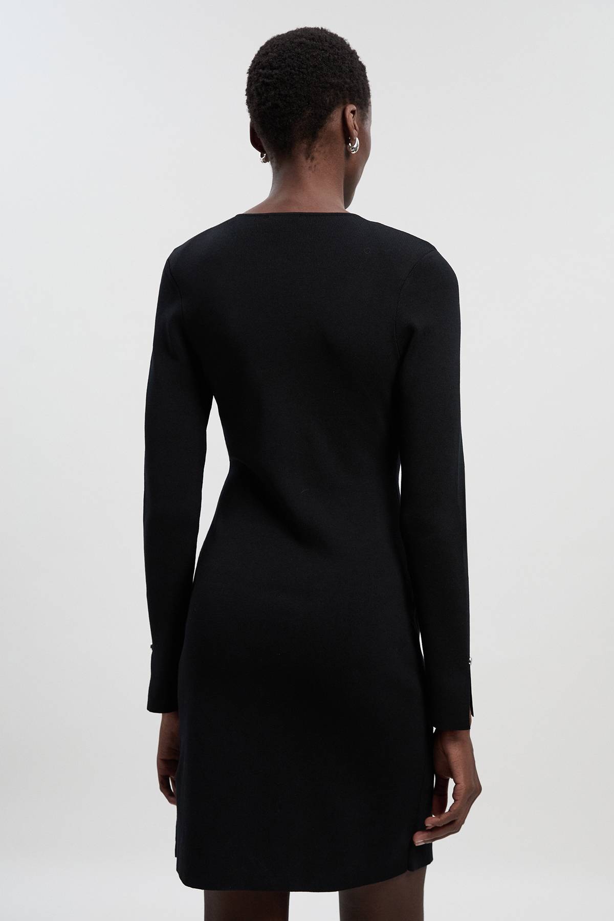 KarenMillen Robe Mini Tricotée Grande Taille Mélange Viscose Détail Cloutés Décolleté Goutte