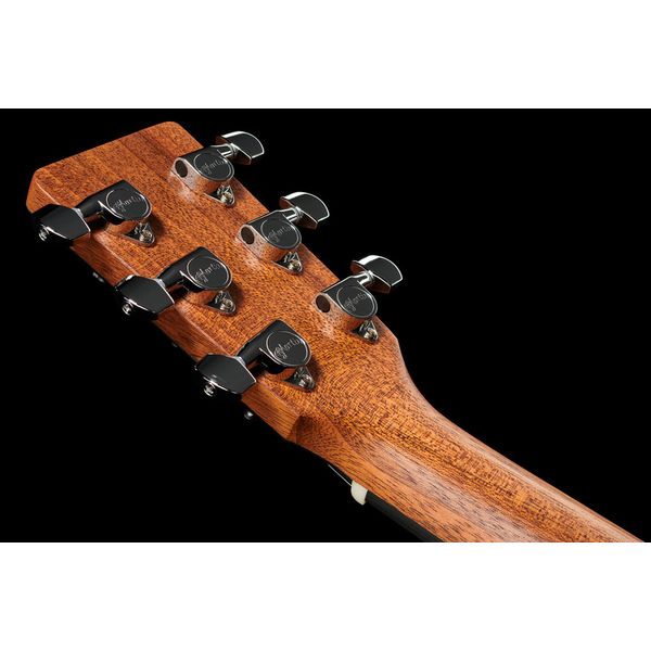 Martin Guitar Djr-10E-2, Sitka, Sapele