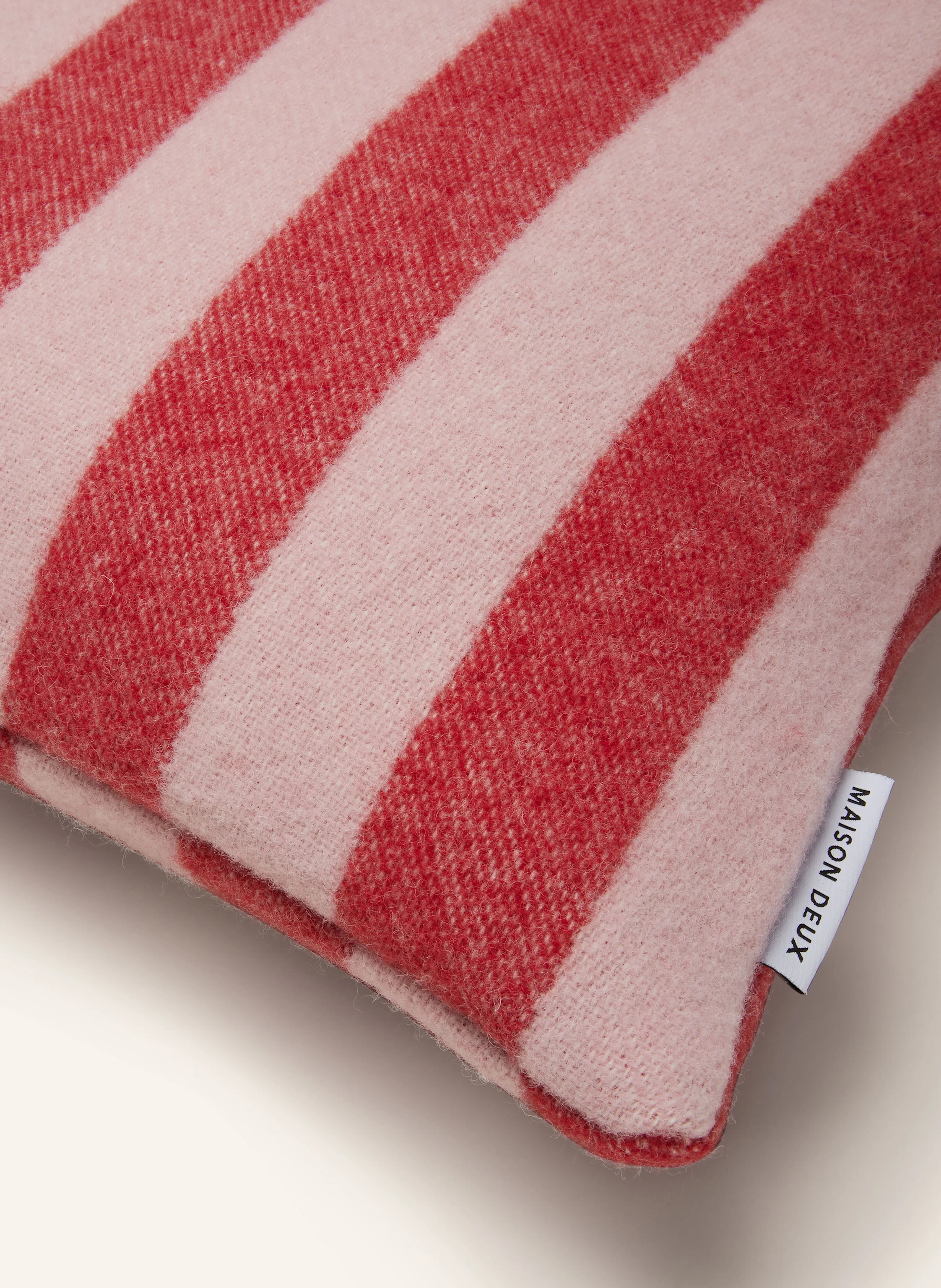 MAISON DEUX Dekokissenhülle CANDY WRAP