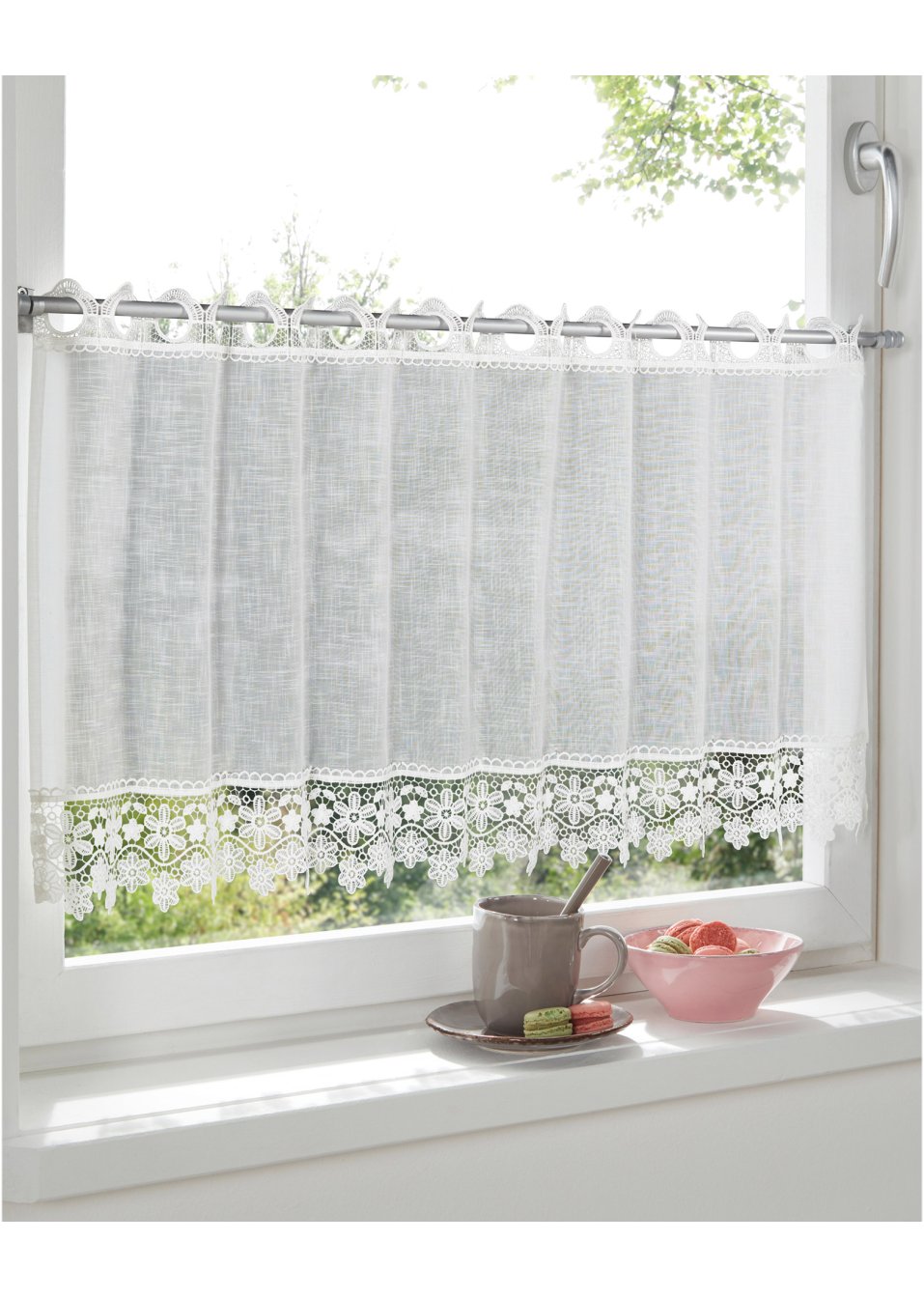 Brise-bise avec bordure en crochet