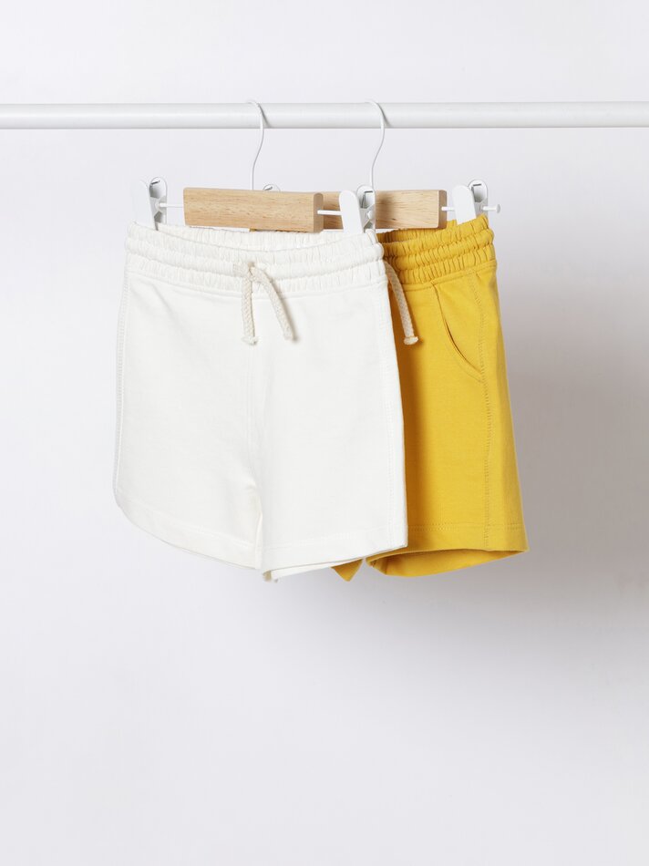 Conjunto de 2 Bermudas Básicas Lisas - Mostarda