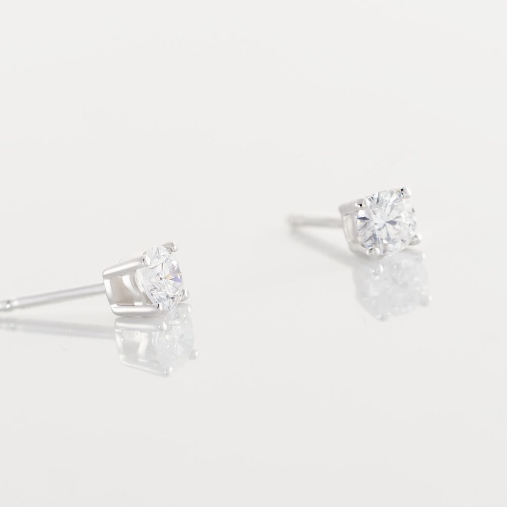 Boucles D'oreilles Puces Or Blanc Victoria Diamants
