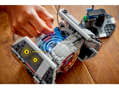 LEGO SMART Play™: Darth Vaders TIE Fighter™ (75421)