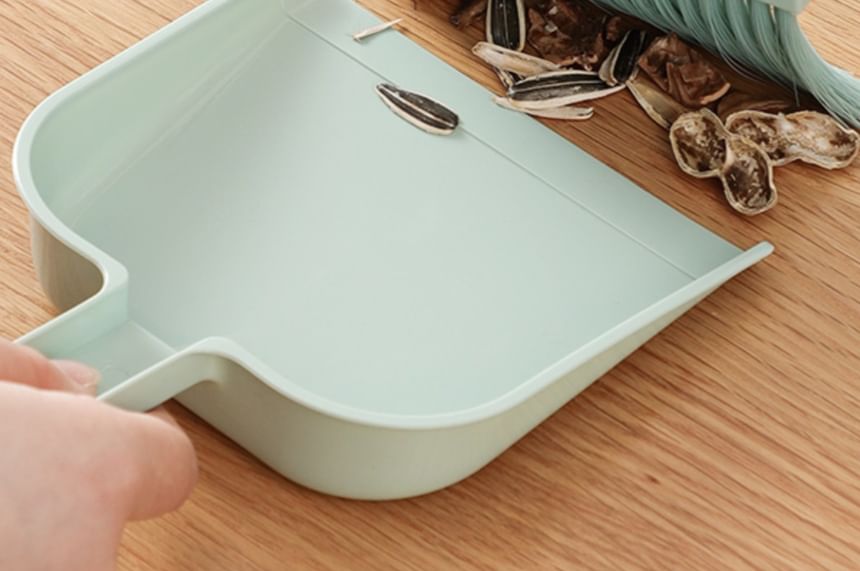 Yulu - Set: Plastic Handbezem + Stoffer en blik