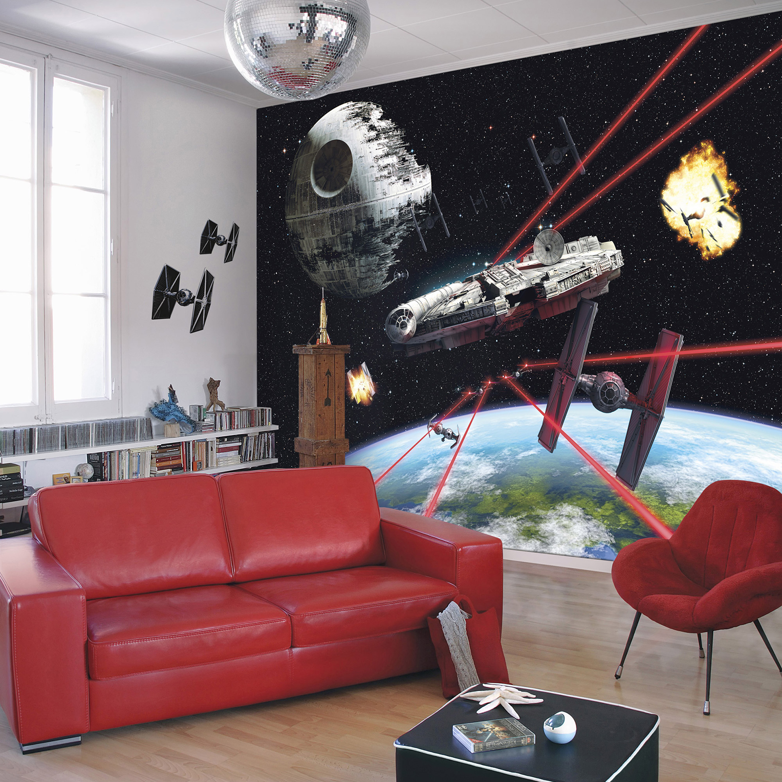 Papier-Fototapete STAR WARS MILLENNIUM FALCON - schwarz-rot - 368x254 cm