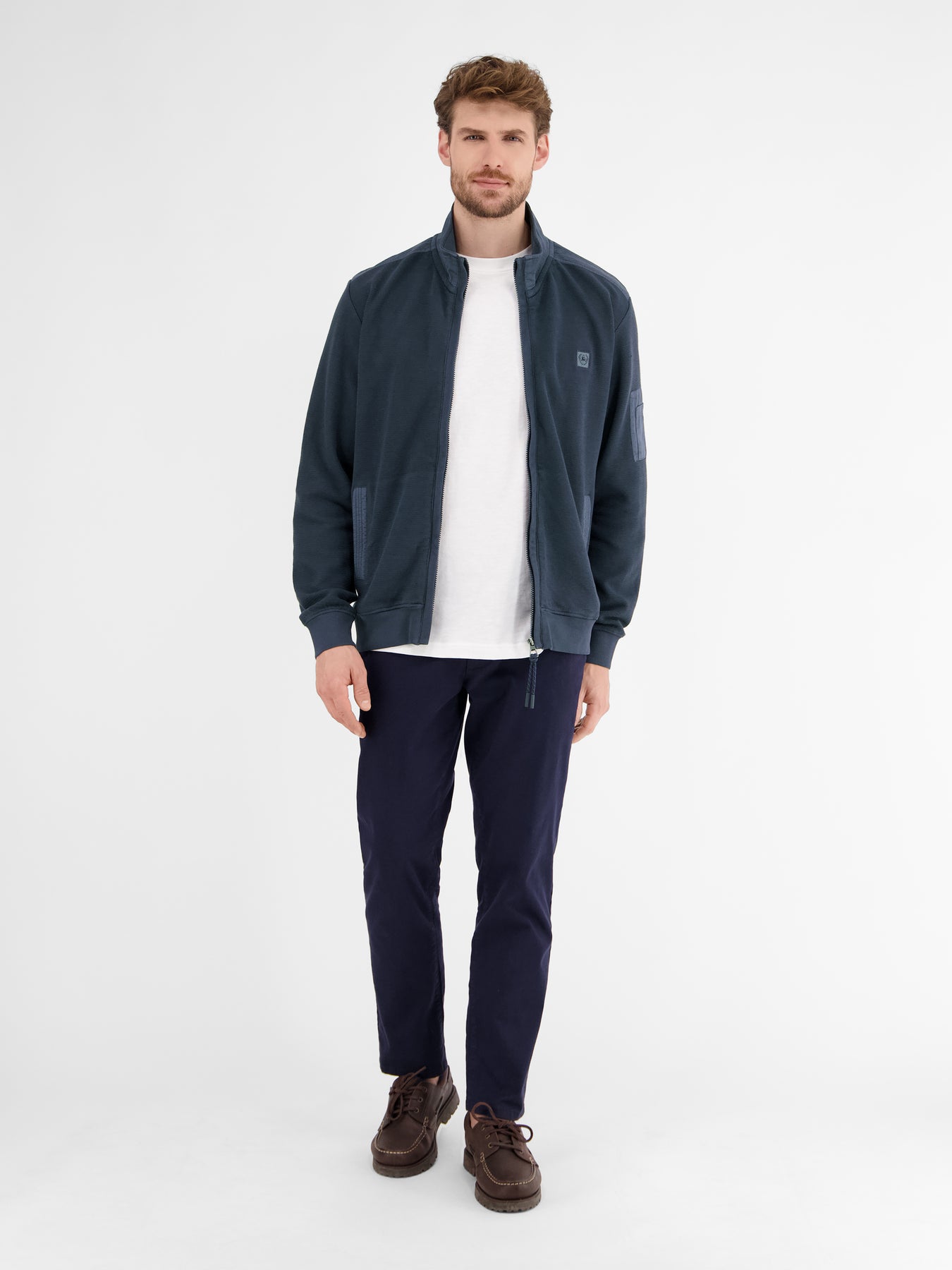 Sweatjacke in Zig-Zag-Struktur