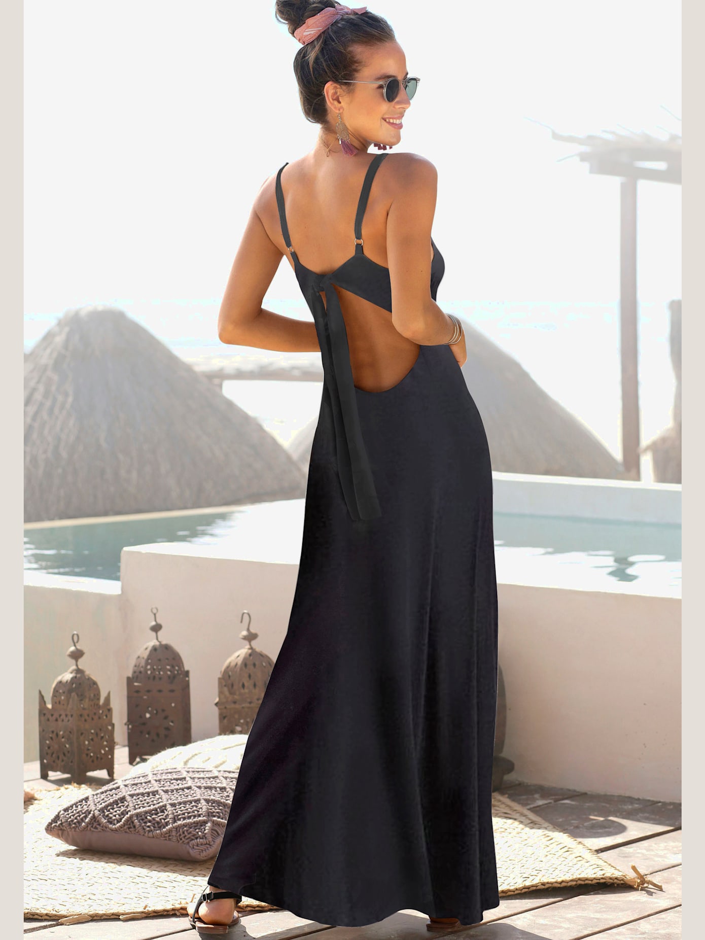 Robe longue encolure ronde