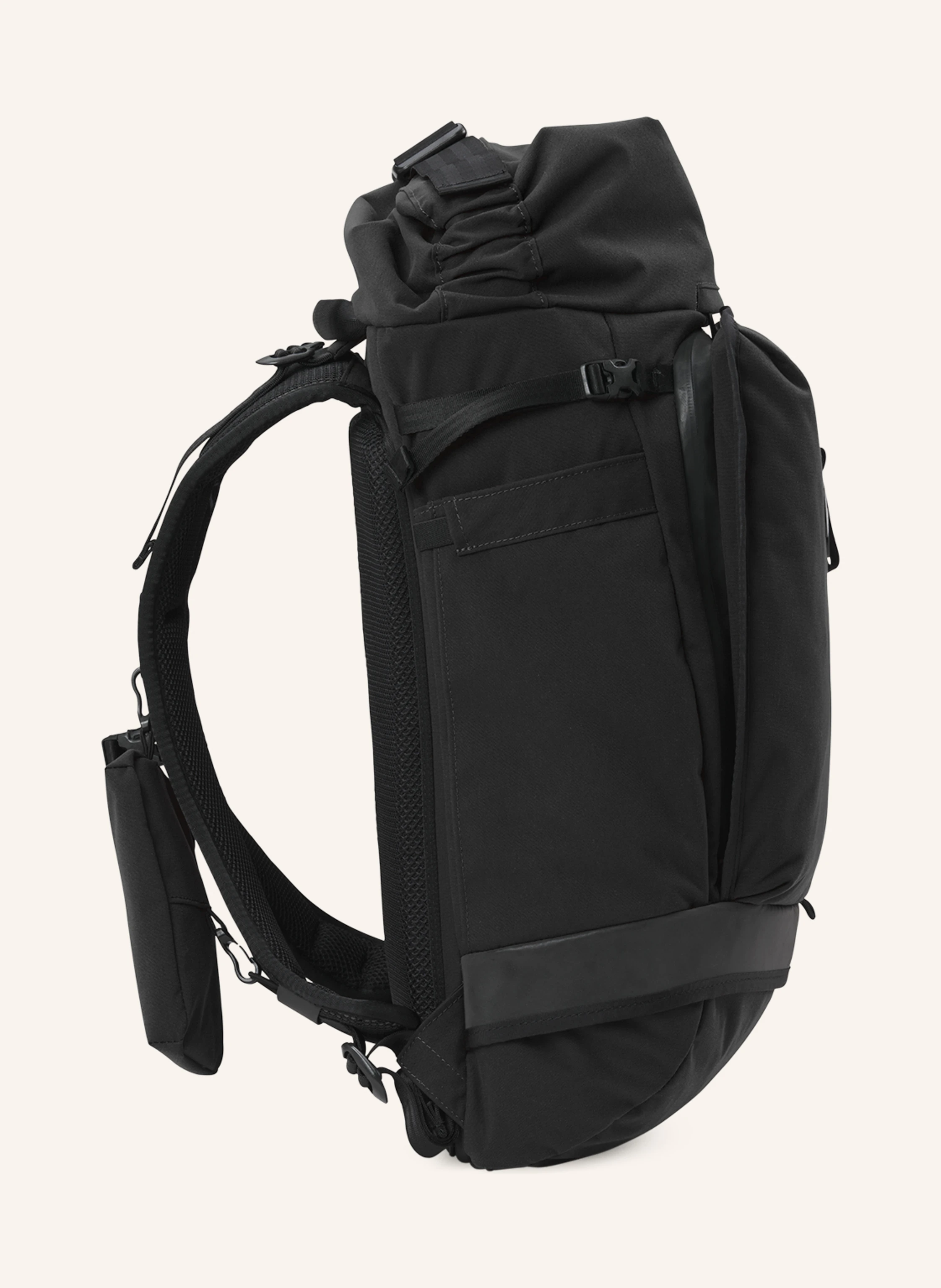 pinqponq Rucksack KOMUT MEDIUM mit Laptop-Fach