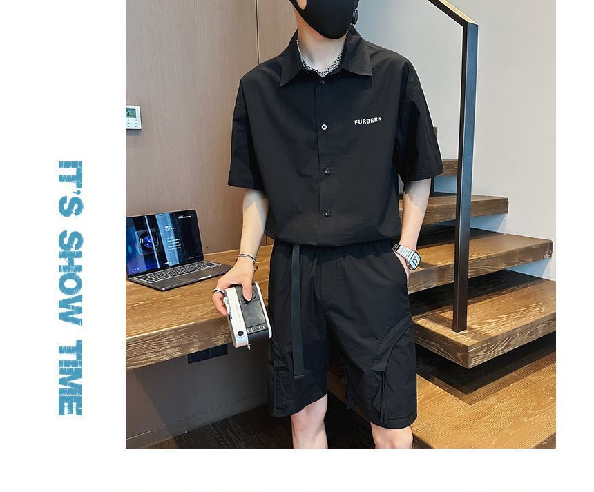 Andrei - Set: Shirt met korte mouwen en tekstprint + Cargo Shorts met elastische taille