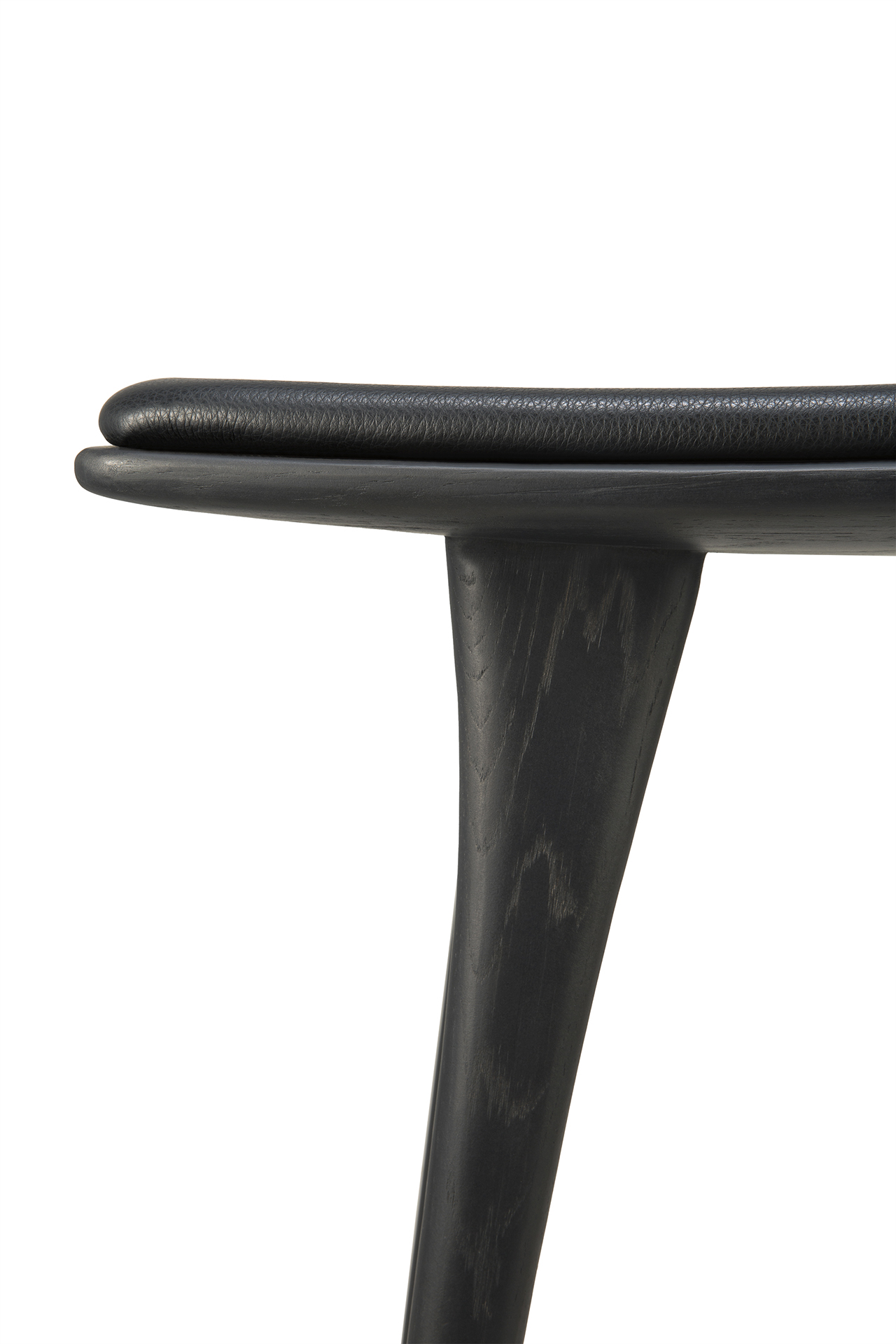 Osso hoge kruk 65 - zwart eiken - zwart leer