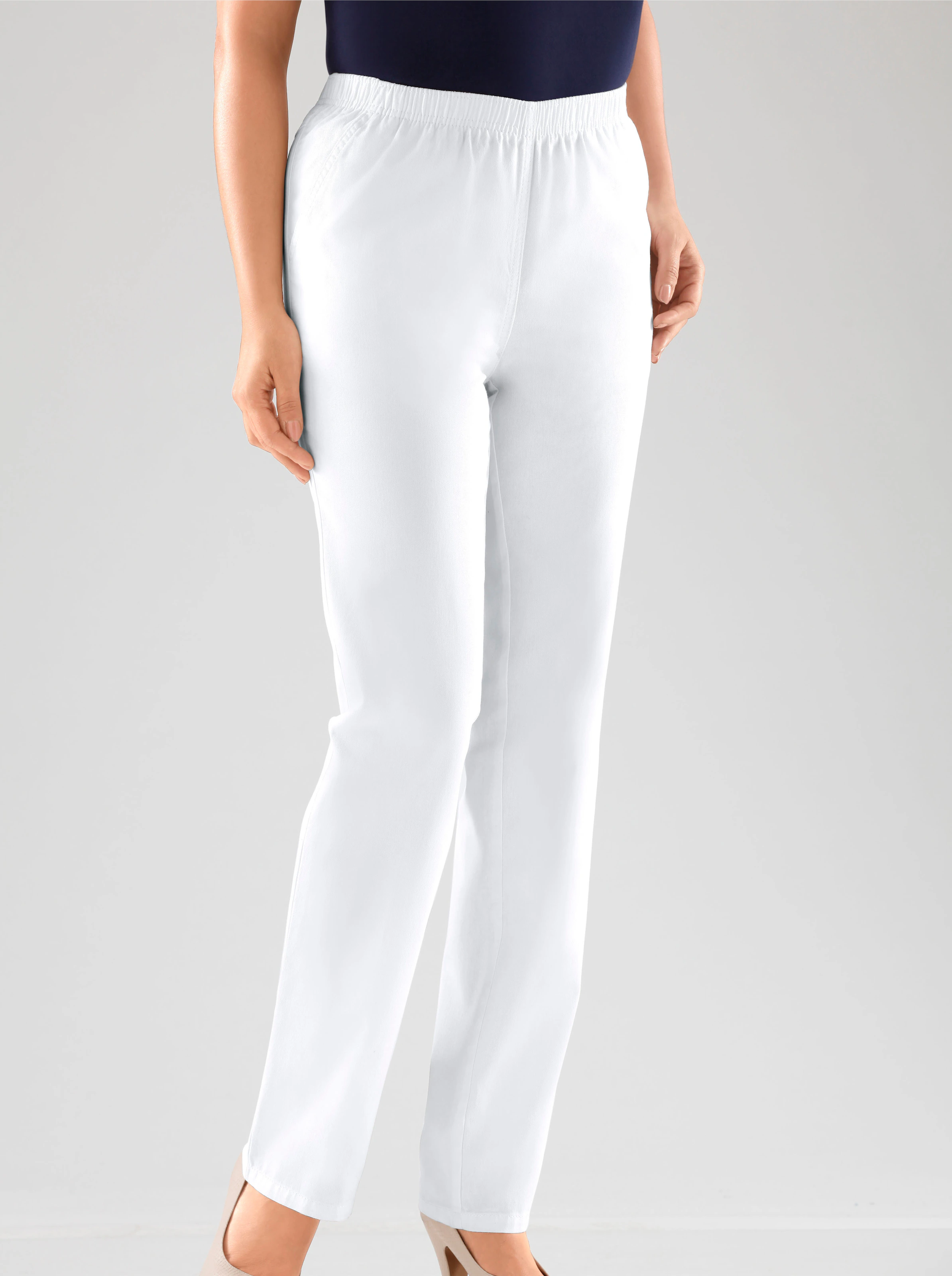 Schlupfjeans in weiß