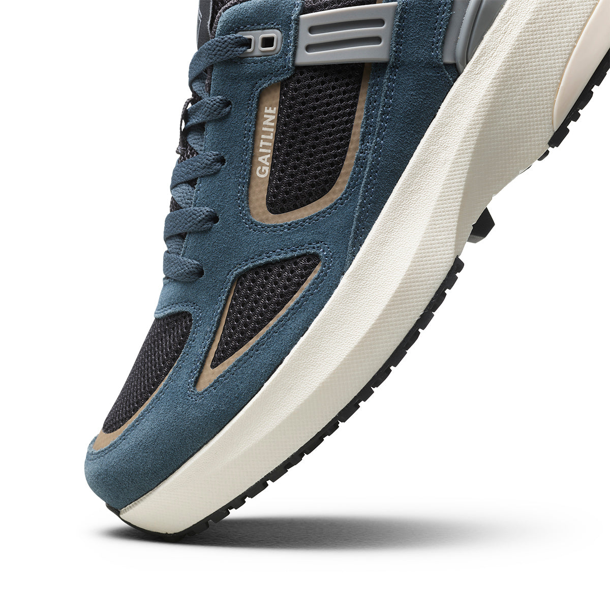 Nova Lite Klassisk retrosneaker med skinndetaljer