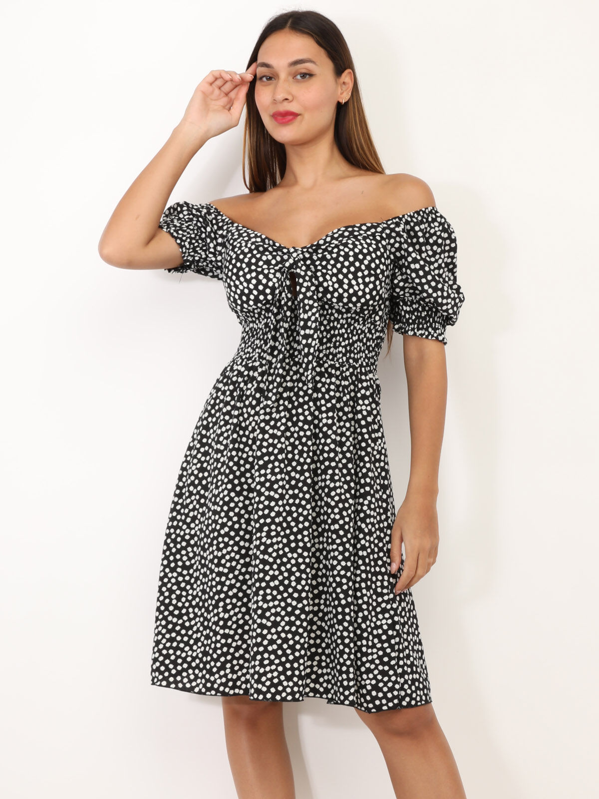 Robe fleurie à manches ballon- Noir