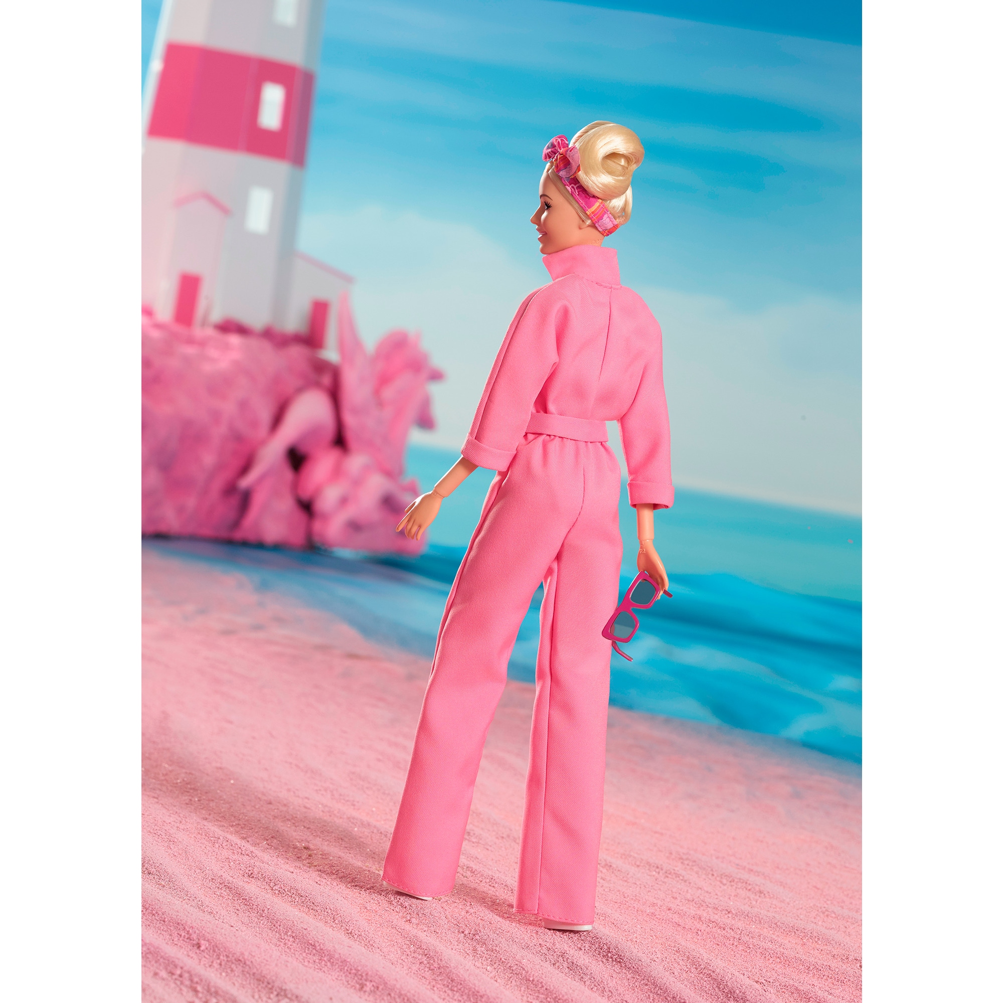 Mattel Puppe Barbie The Movie - Margot Robbie als Barbie: Puppe im rosa Jumpsuit