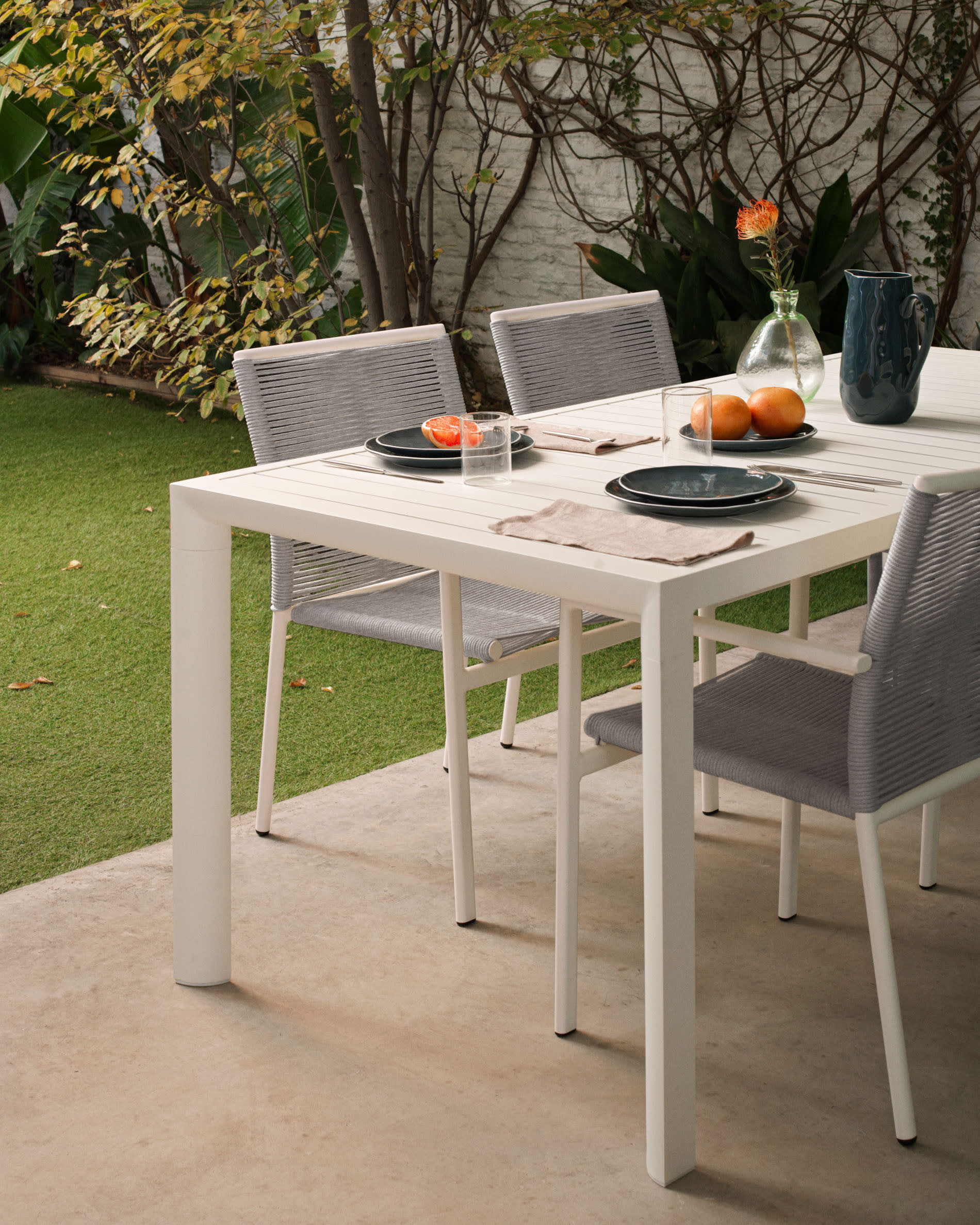 Kave Home - Culip buitentafel van aluminium met witte afwerking 180 x