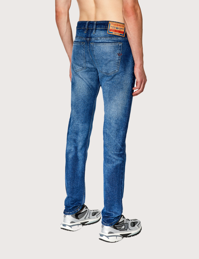 DIESEL JEAN HOMME SLIM SLEENKER ENAH