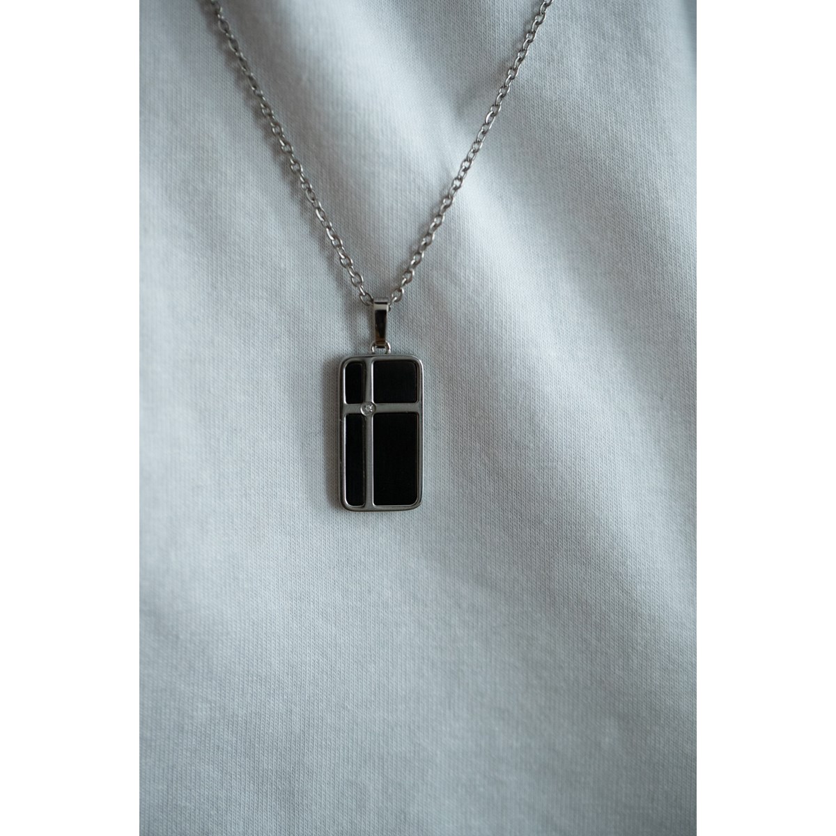 Collier mono-motif Cesar en Acier 316L avec diamant blanc