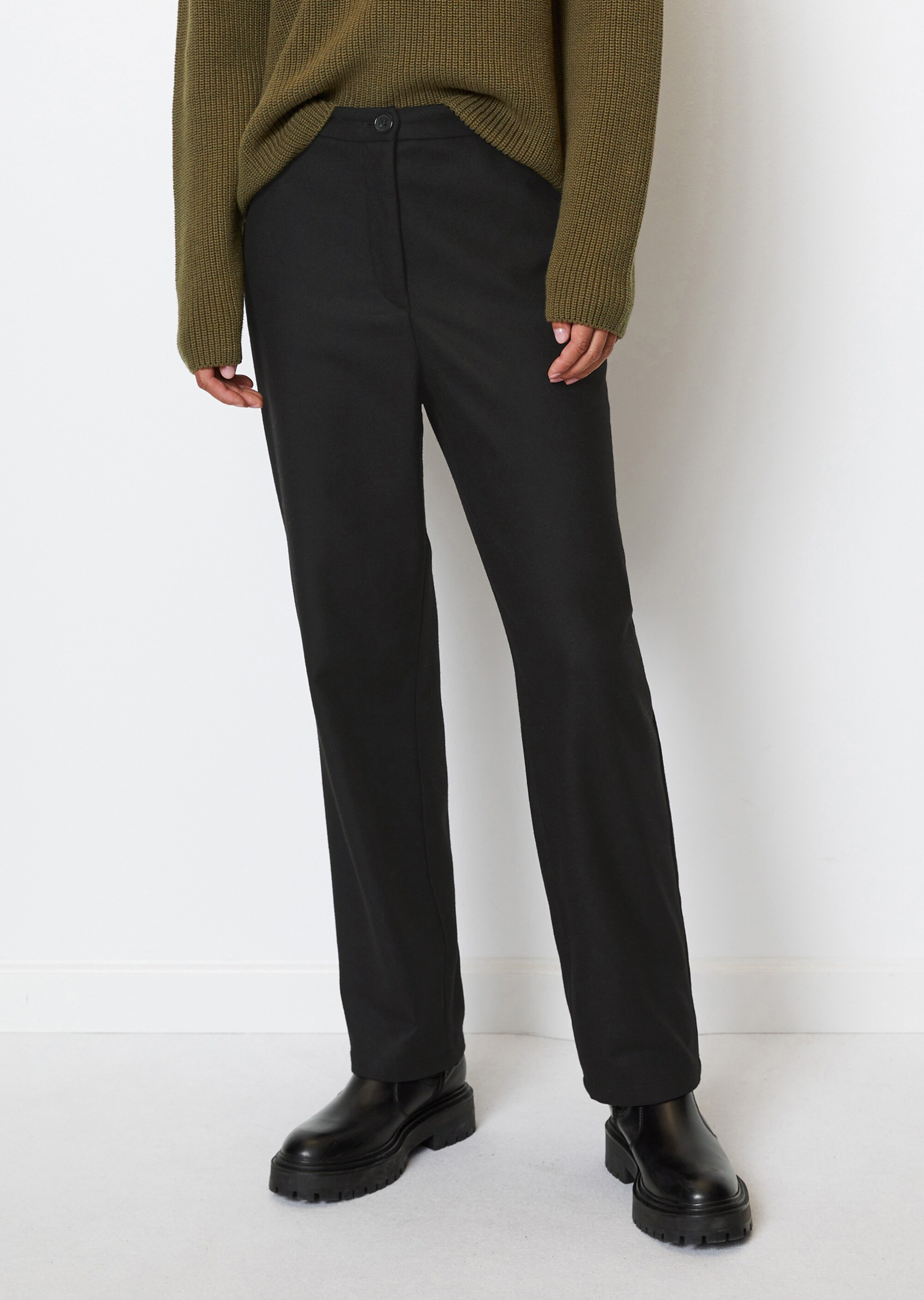 Gerade Hose cropped aus Schurwolle-Mix von Manteco