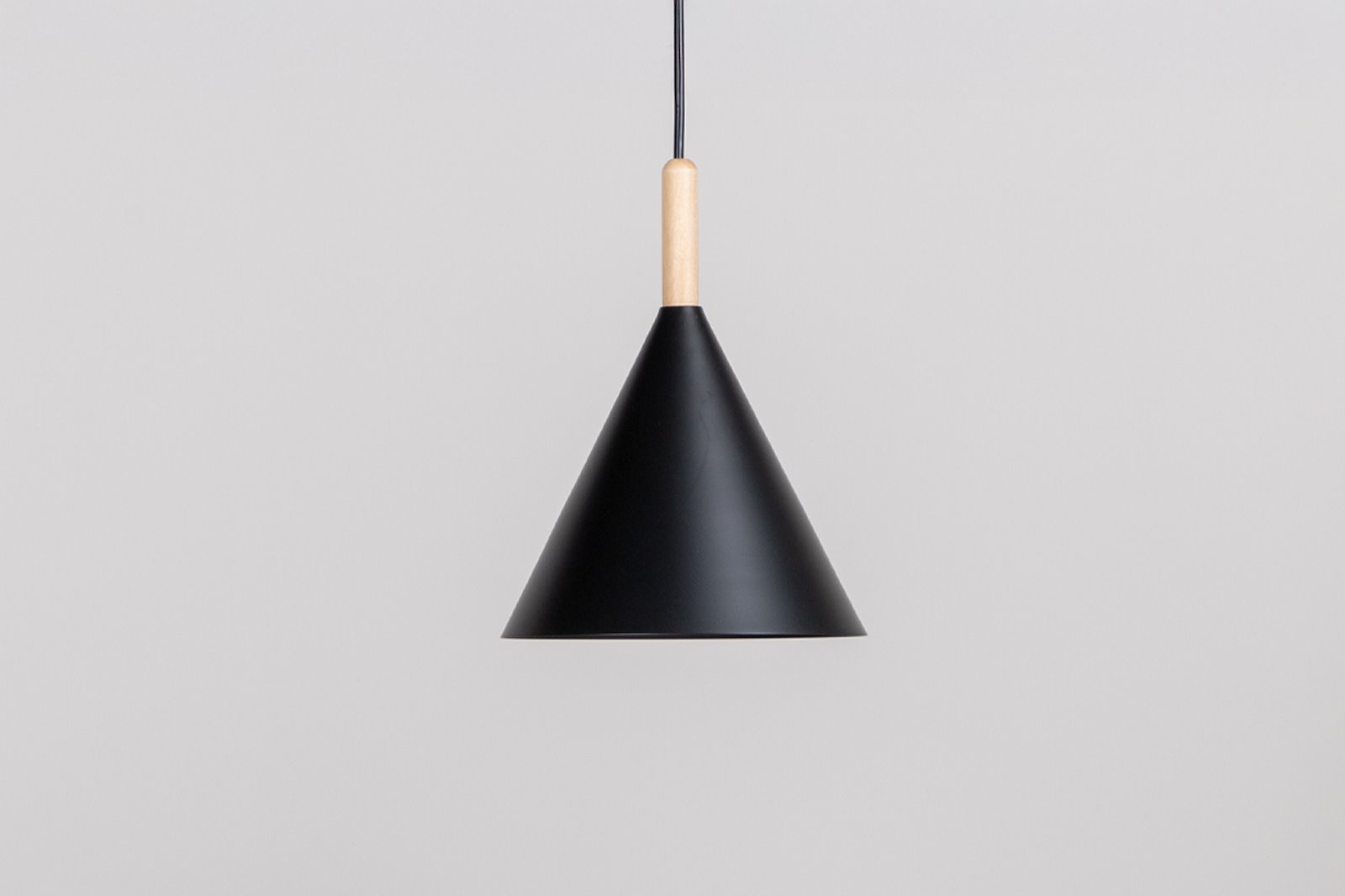 Enif taklampe Sort
