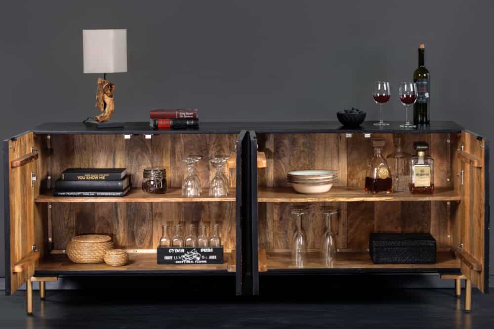 Massives Sideboard MANDALA 160cm Mangoholz schwarz mit 3D Schnitzereien goldene Füße