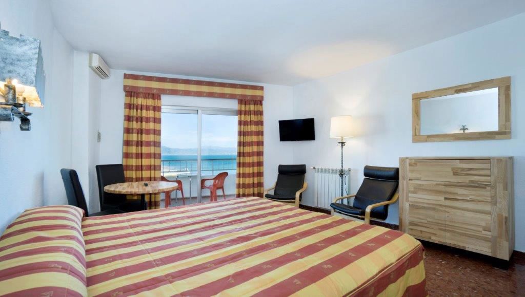 Apartamentos Bajondillo Logies - Appartement